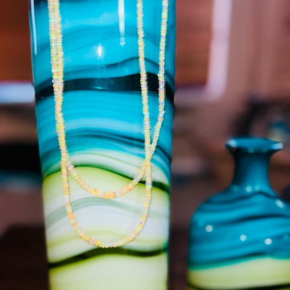 Natural Opal 2 strands 17”-19” Excellent Fire RAINBOW - Picture 2 of 3